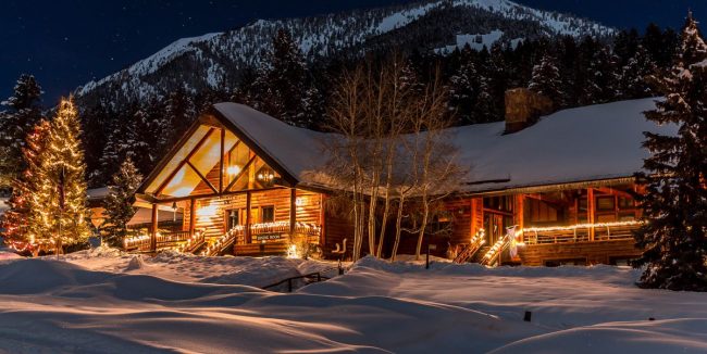 Cozy Cabins in the Mountains