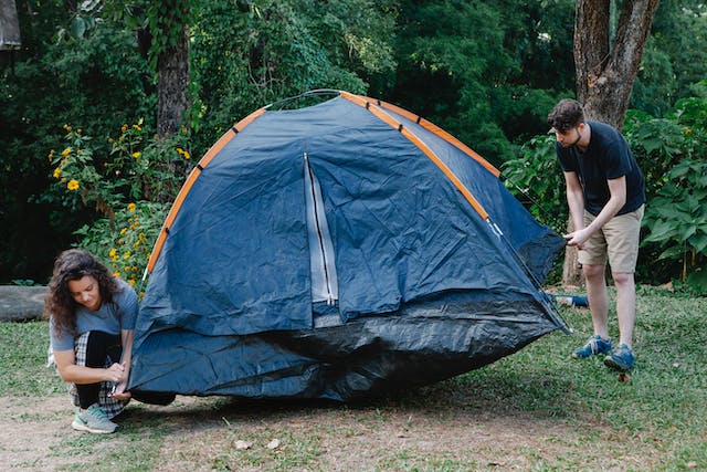 Setting Up a Comfortable and Safe Campsite