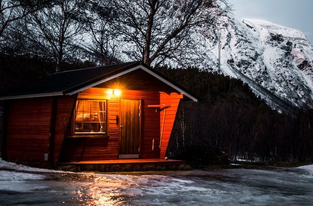 Cozy Cabins in the Adirondack Mountains